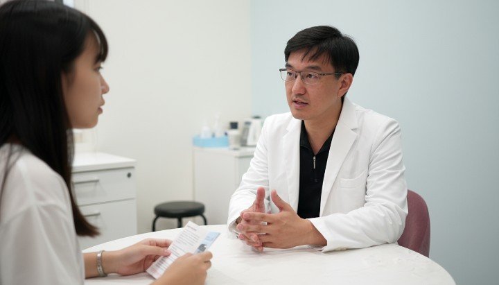 正確卸妝與肌膚保養推薦：避免毛孔堵塞的7大關鍵 封面圖